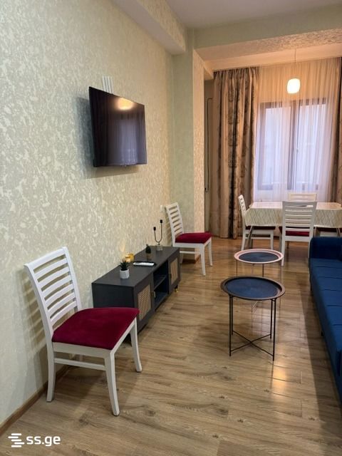 2 room Flat For Rent. Mtatsminda - Ansicht 3