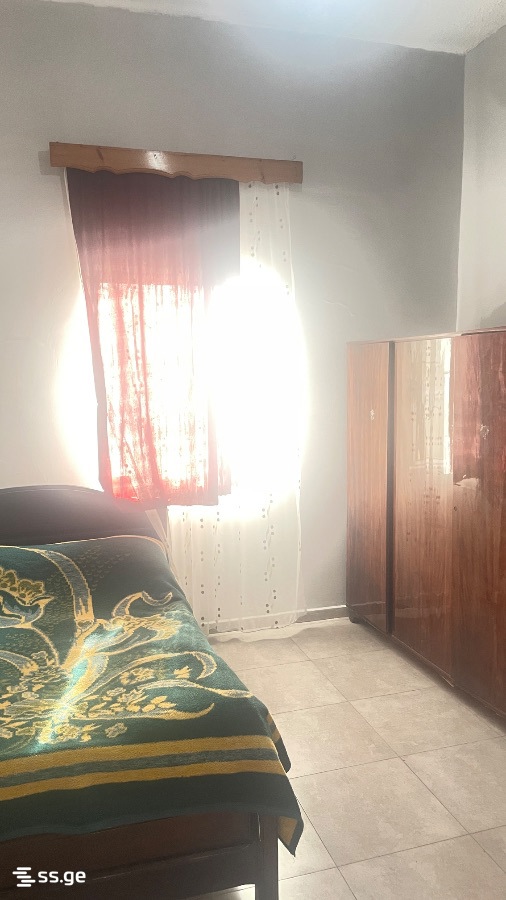 2 Room Private House For Rent. Batumi, 4 of 6