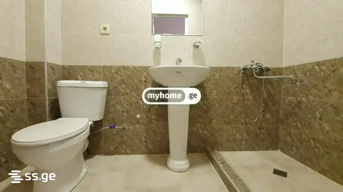 32 Room Hotel For Rent. Didi Digomi view 31