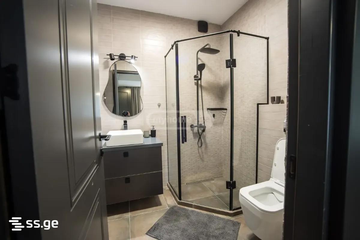 8 Room Private House For Sale view 7