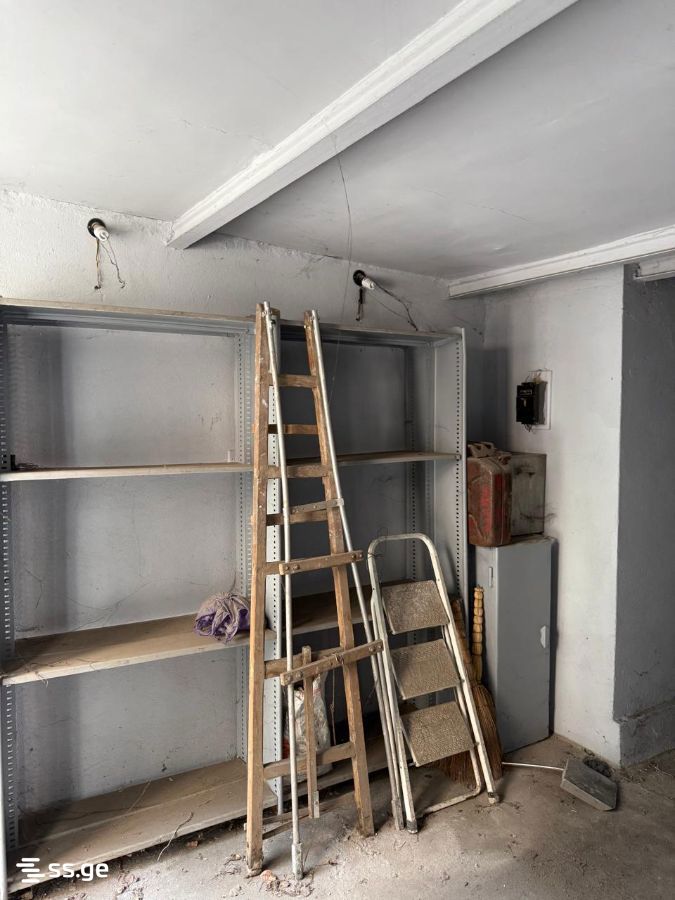 Продажа Garage в Исани, 1 of 5