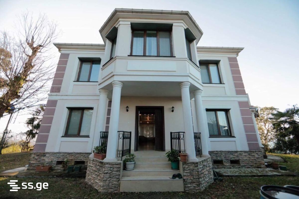9 Room Private House For Sale view 6