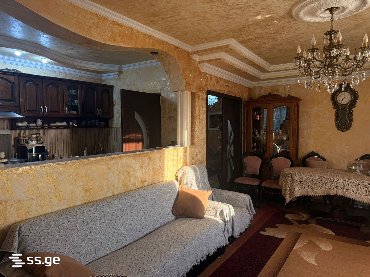 4 Room Flat For Sale view 3