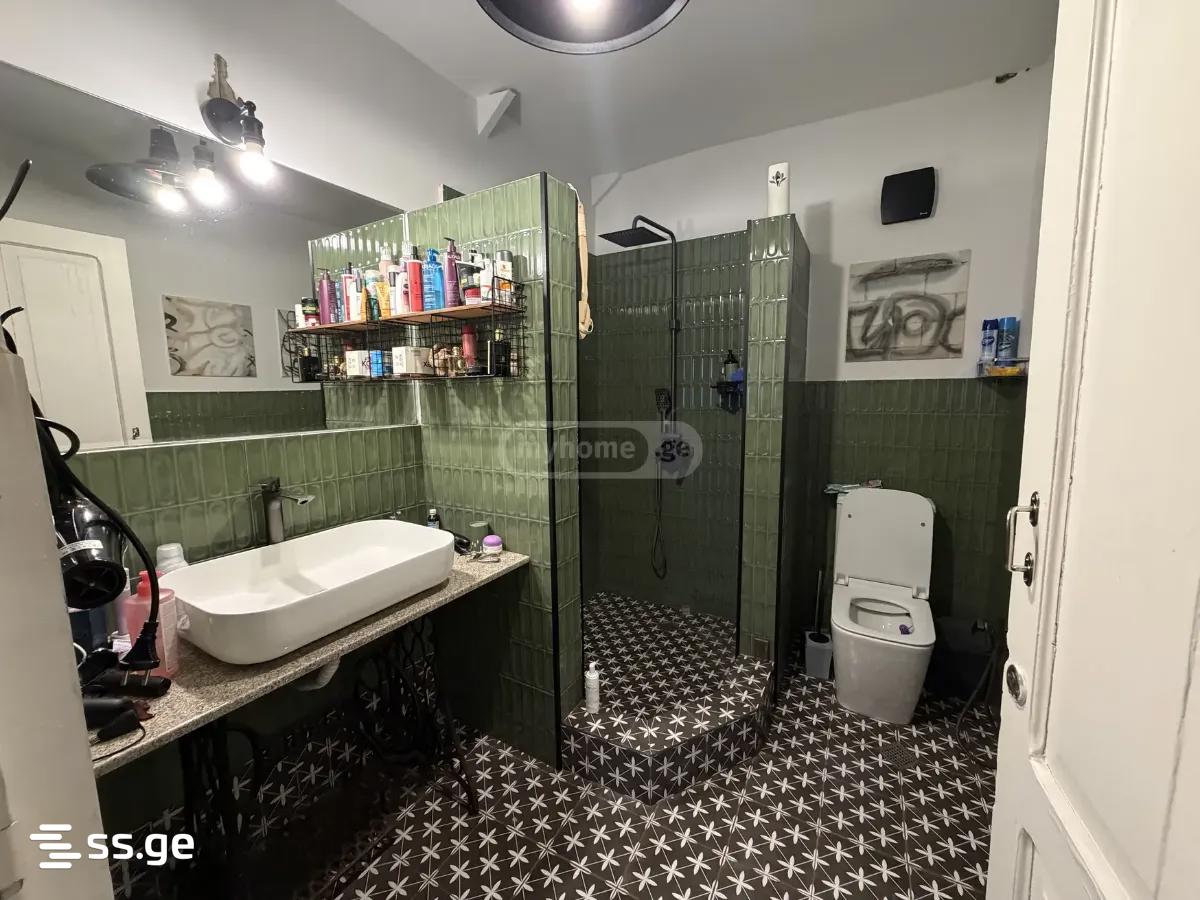 8 Room Summer Cottage For Rent. Vake view 12