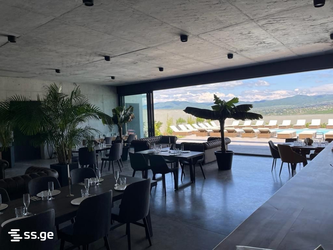 5 Room Commercial Space For Sale, 2 of 4