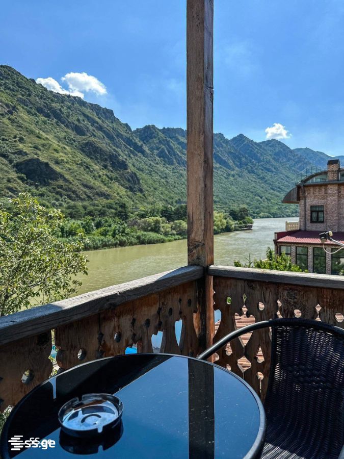 10 Room Hotel For Sale view 1
