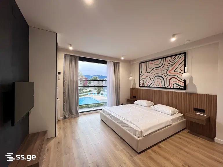 3 Room Private House For Rent. Makhindjauri view 4