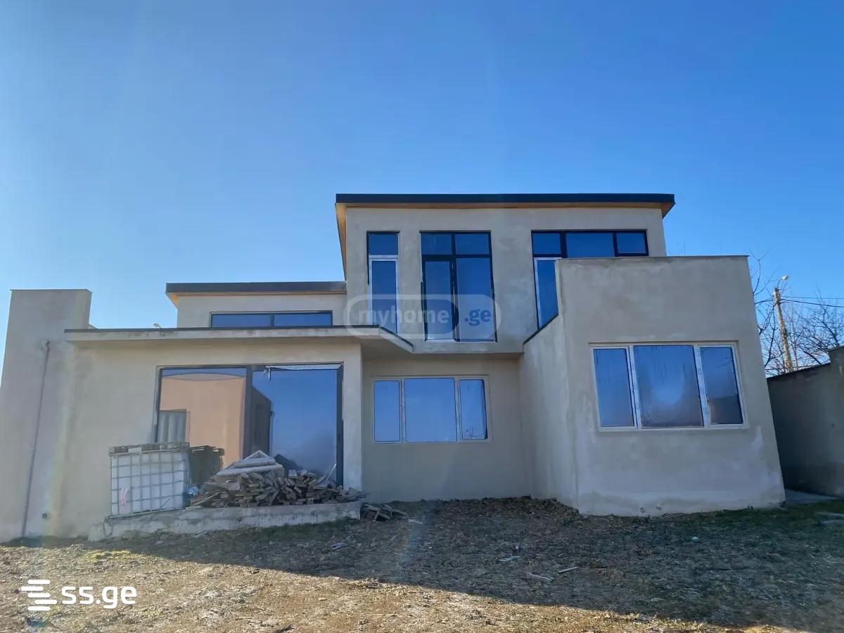 Продажа 6-комната Частный дом view 1