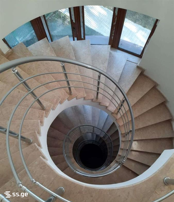 16 Room Private House For Sale view 4
