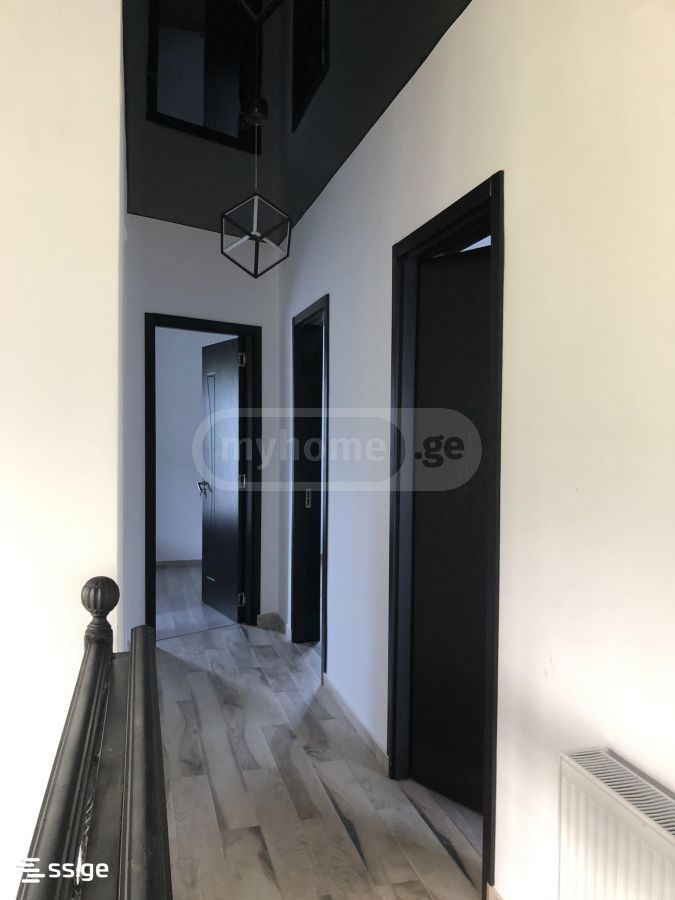 4 Room Private House For Sale view 8