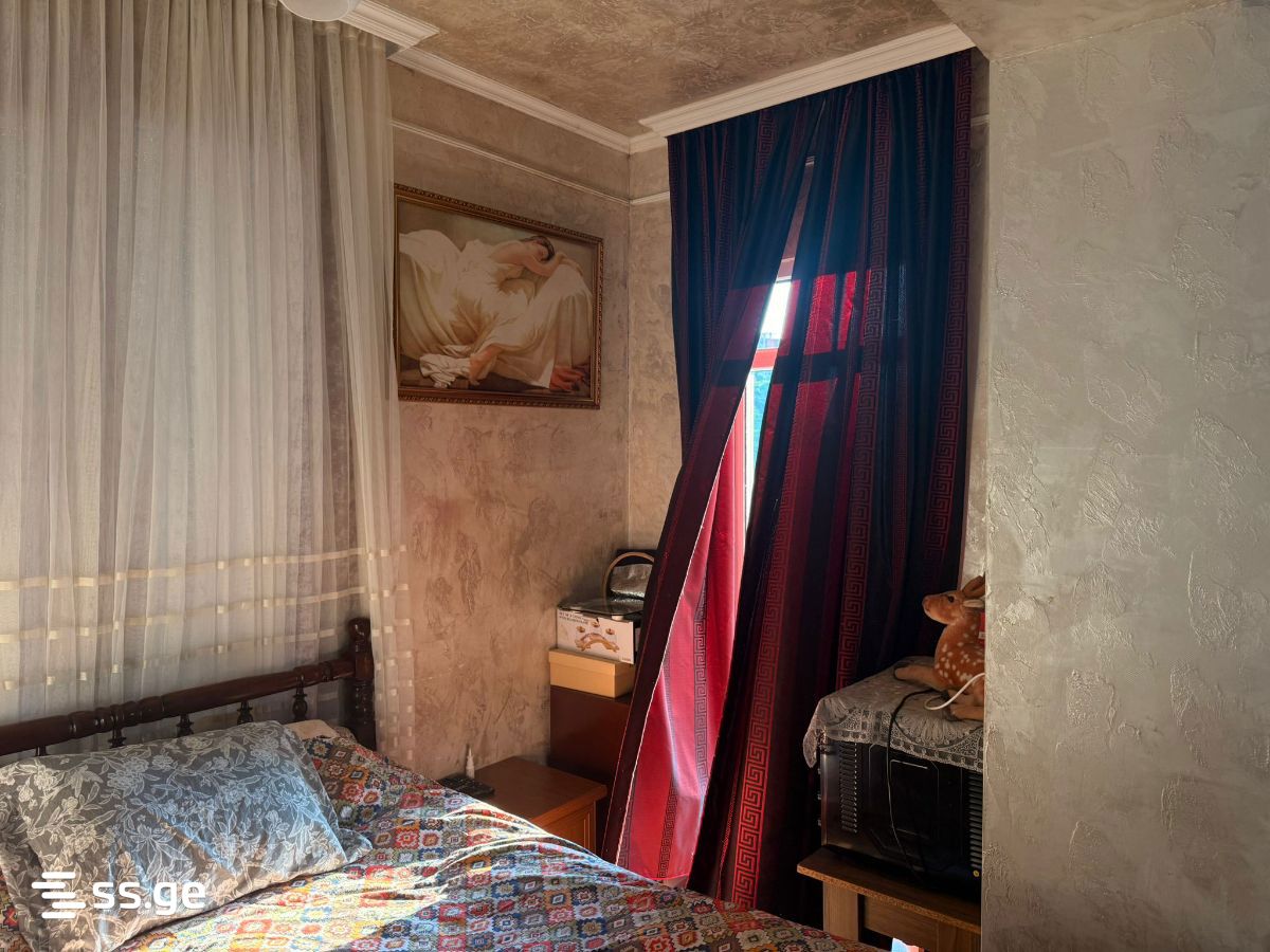 4 Room Flat For Sale view 9