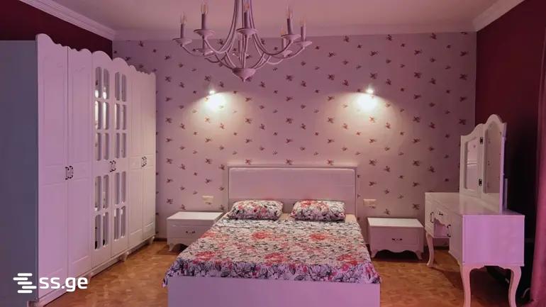 10 Room Private House For Rent. Makhindjauri view 4