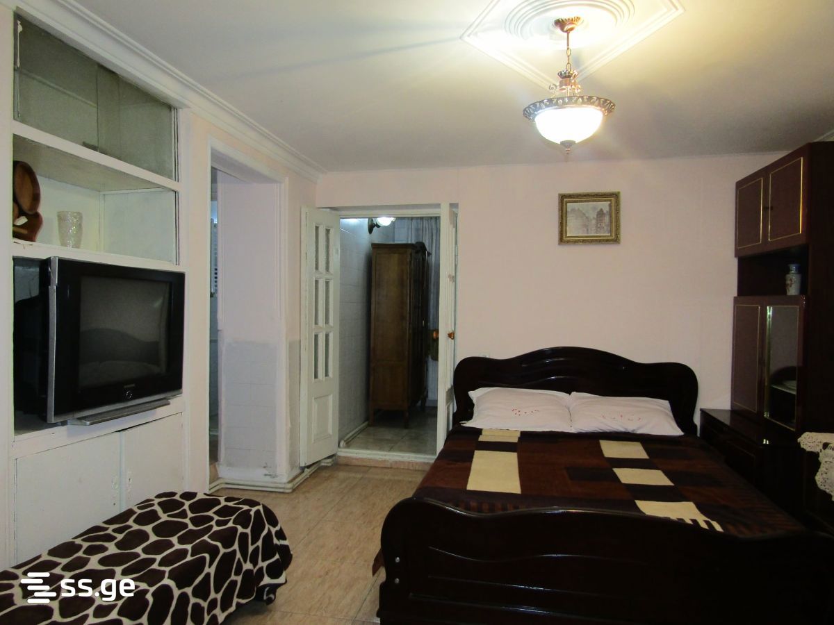 3 Room Flat Daily Rent. Mtatsminda view 4