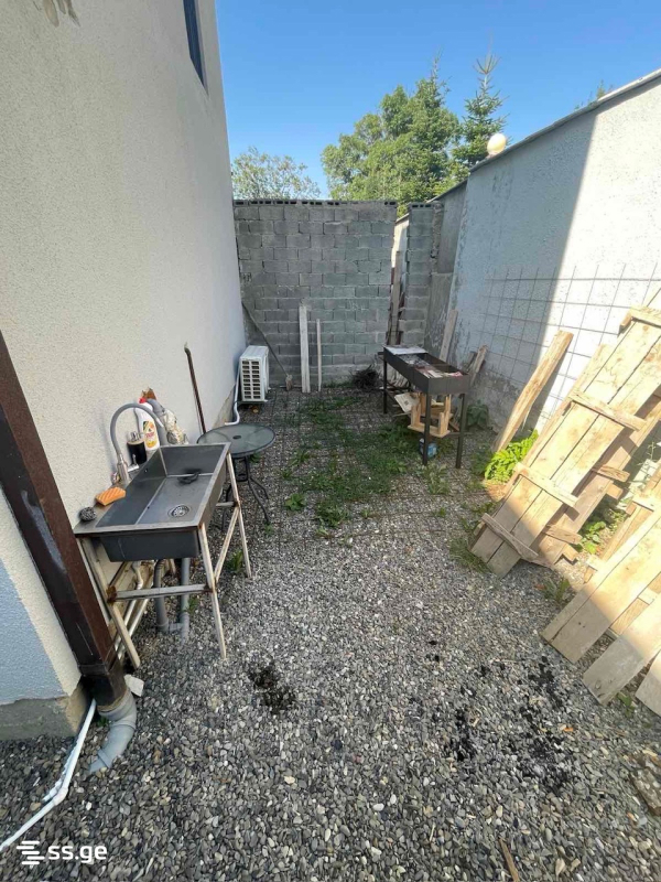 6 Room Private House For Sale view 17