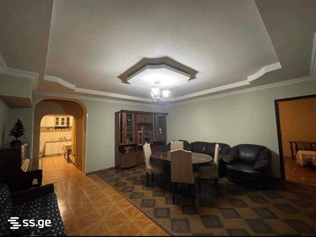4 Room Flat For Rent. Makhindjauri view 1