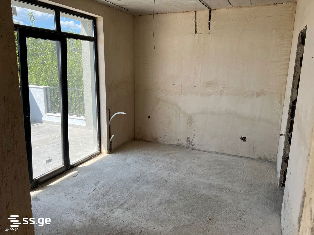 5 Room Summer Cottage For Sale view 2