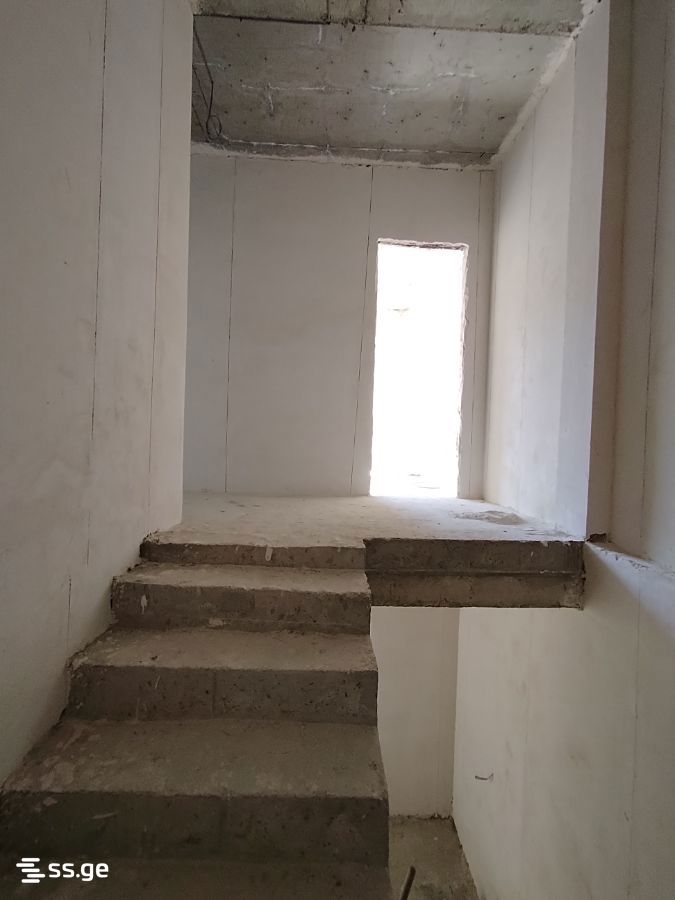 5 Room Private House For Sale view 6
