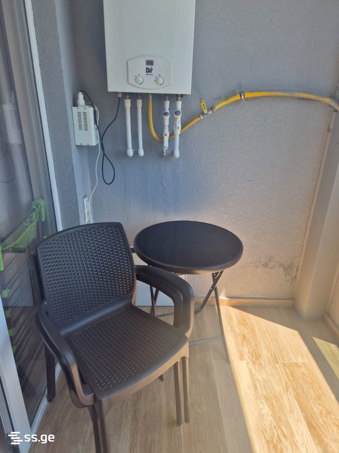 1 Room Flat Daily Rent. Gonio view 5