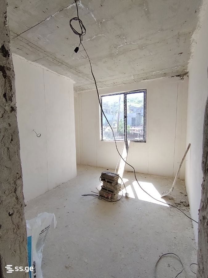 5 Room Private House For Sale view 4
