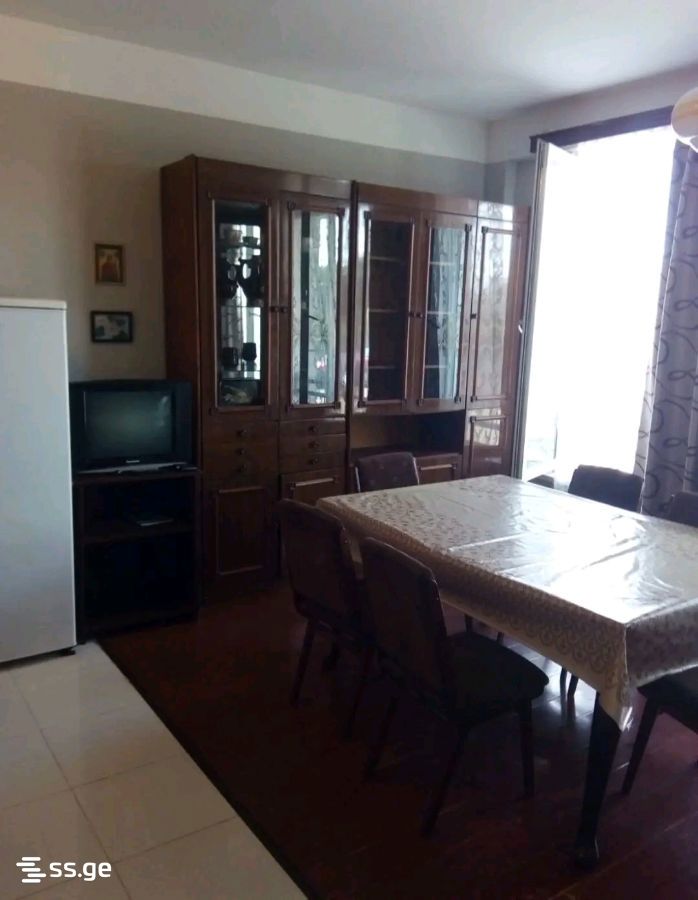 3 Room Flat For Sale view 3