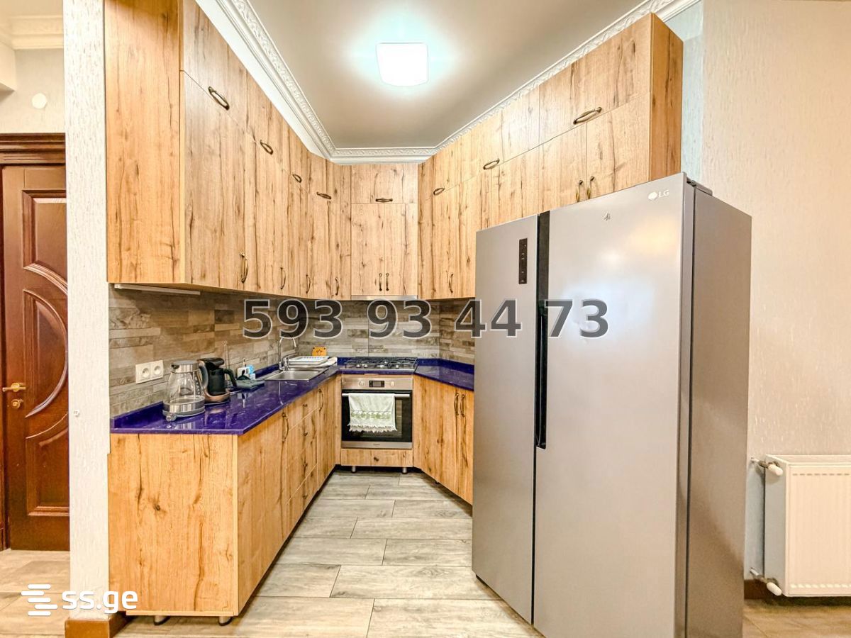 3 Room Flat Daily Rent. Vake view 4