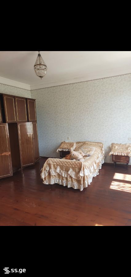 10 Room Private House For Sale view 3