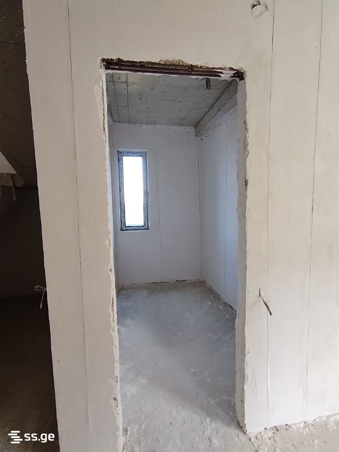 5 Room Private House For Sale view 3