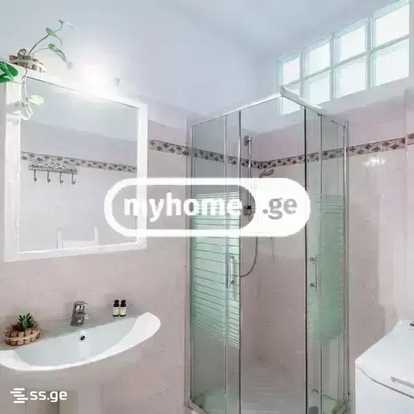 10 Room Hotel For Rent. Vera view 6