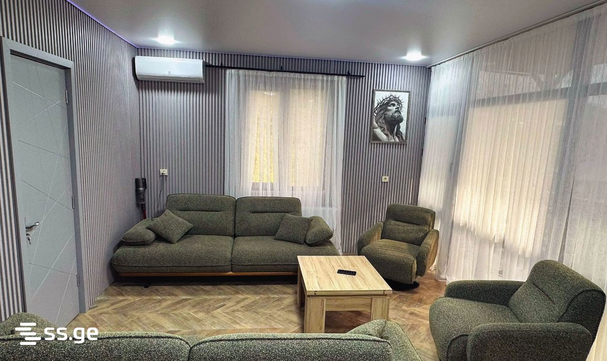 5 Room Private House For Rent. Makhindjauri view 8