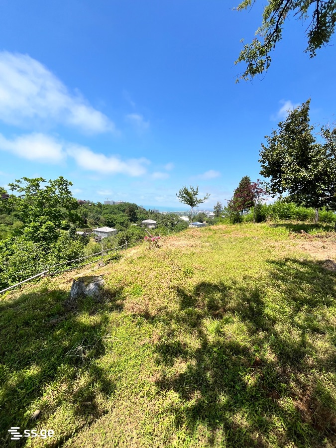 6 Room Private House For Sale view 2