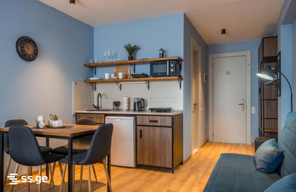 1 Room Flat Daily Rent. Gudauri view 6