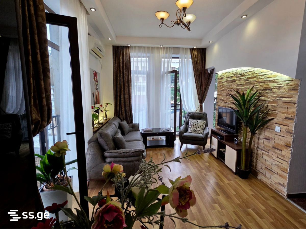 2 Room Flat Daily Rent. Mtatsminda view 1