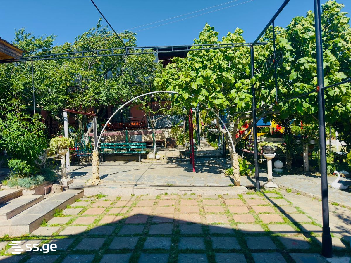 2 Room Private House Daily Rent. Varketili, 1 of 4