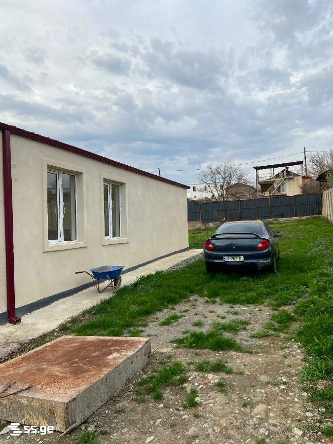 4 Room Private House For Sale view 8