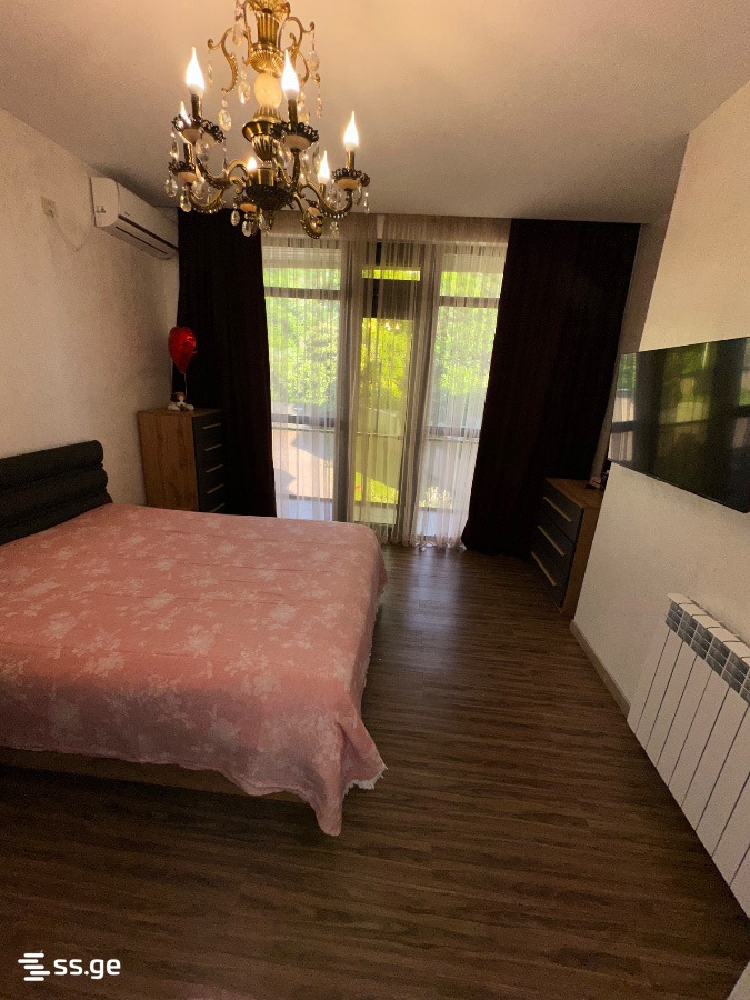 6 Room Private House For Sale view 12