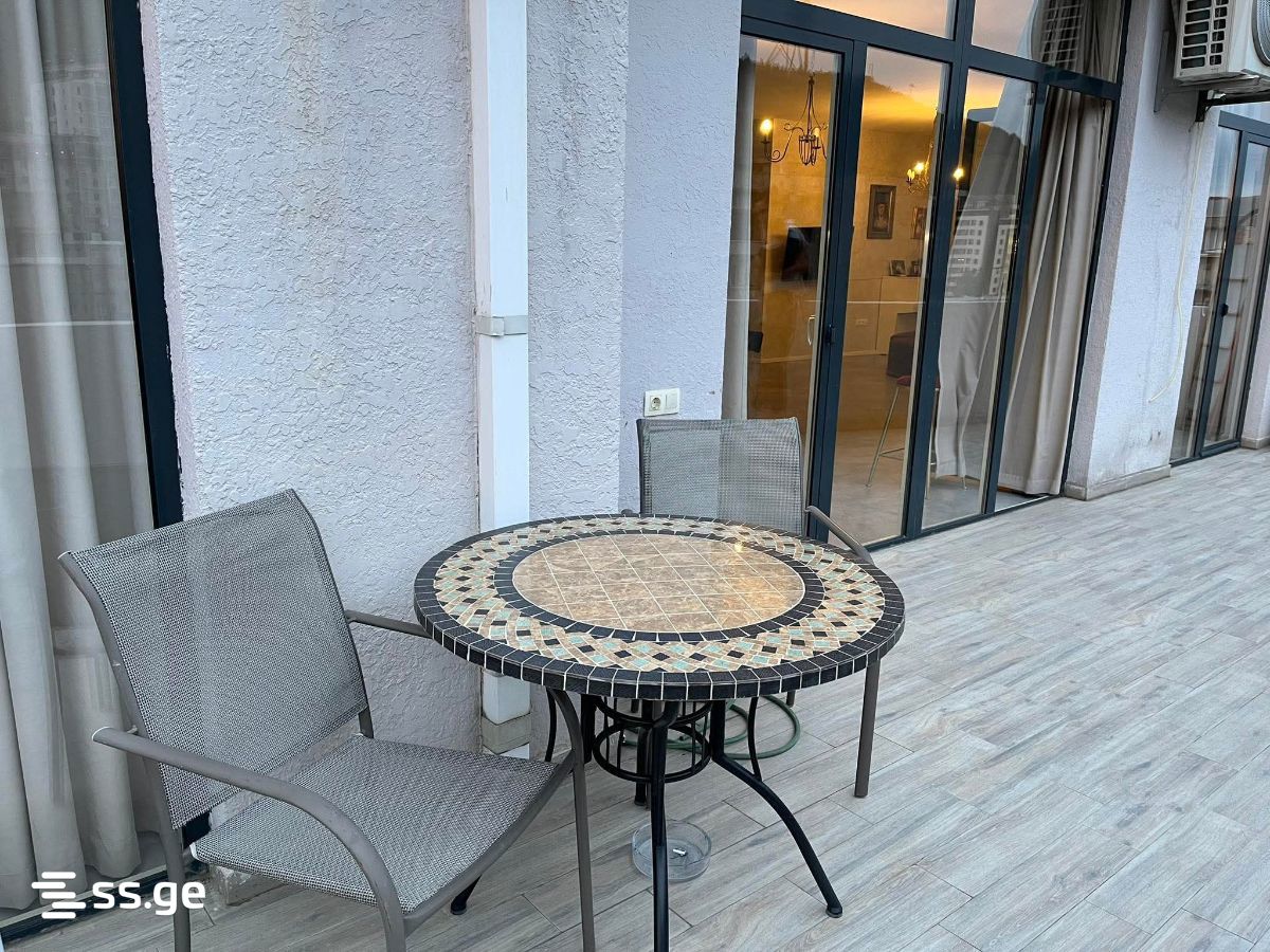 5 Room Flat For Rent. Vake view 8