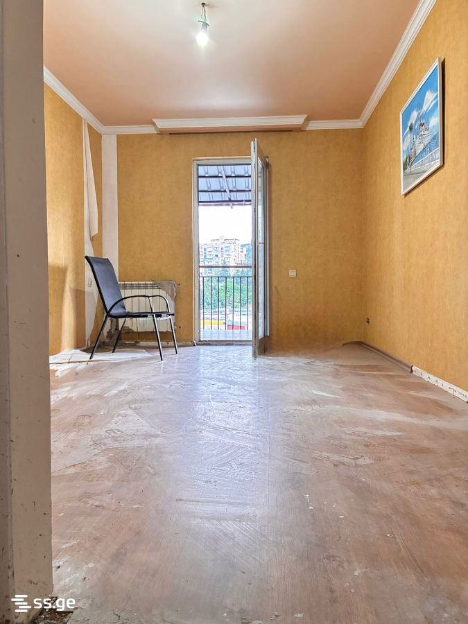 Продажа 2-комната Квартира view 2