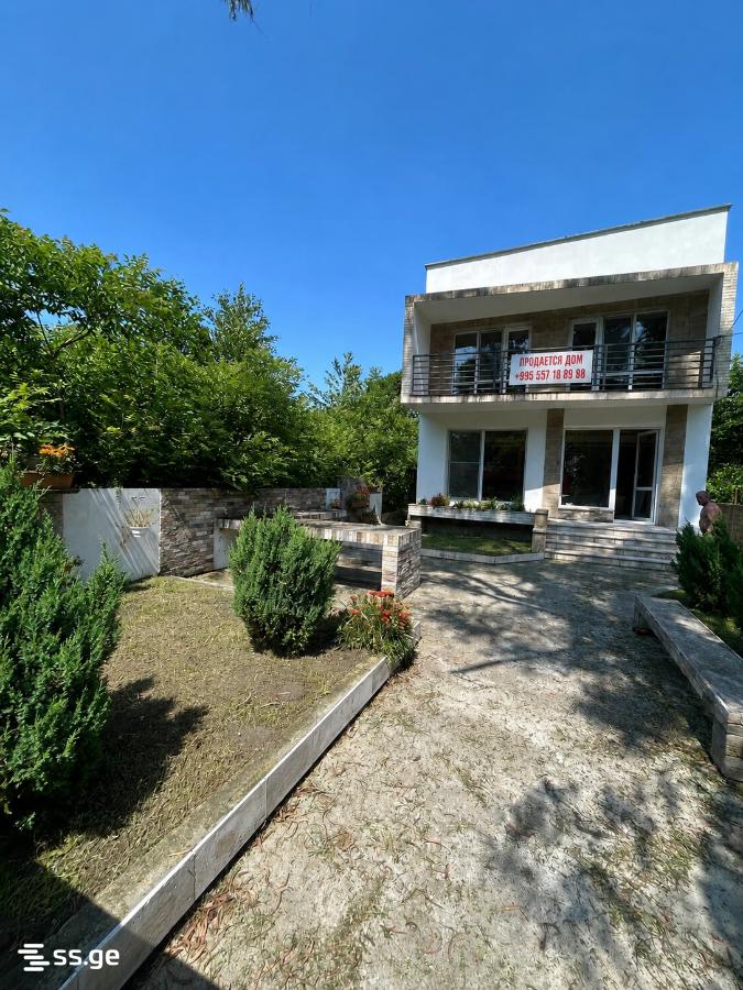 4 Room Private House For Sale view 1