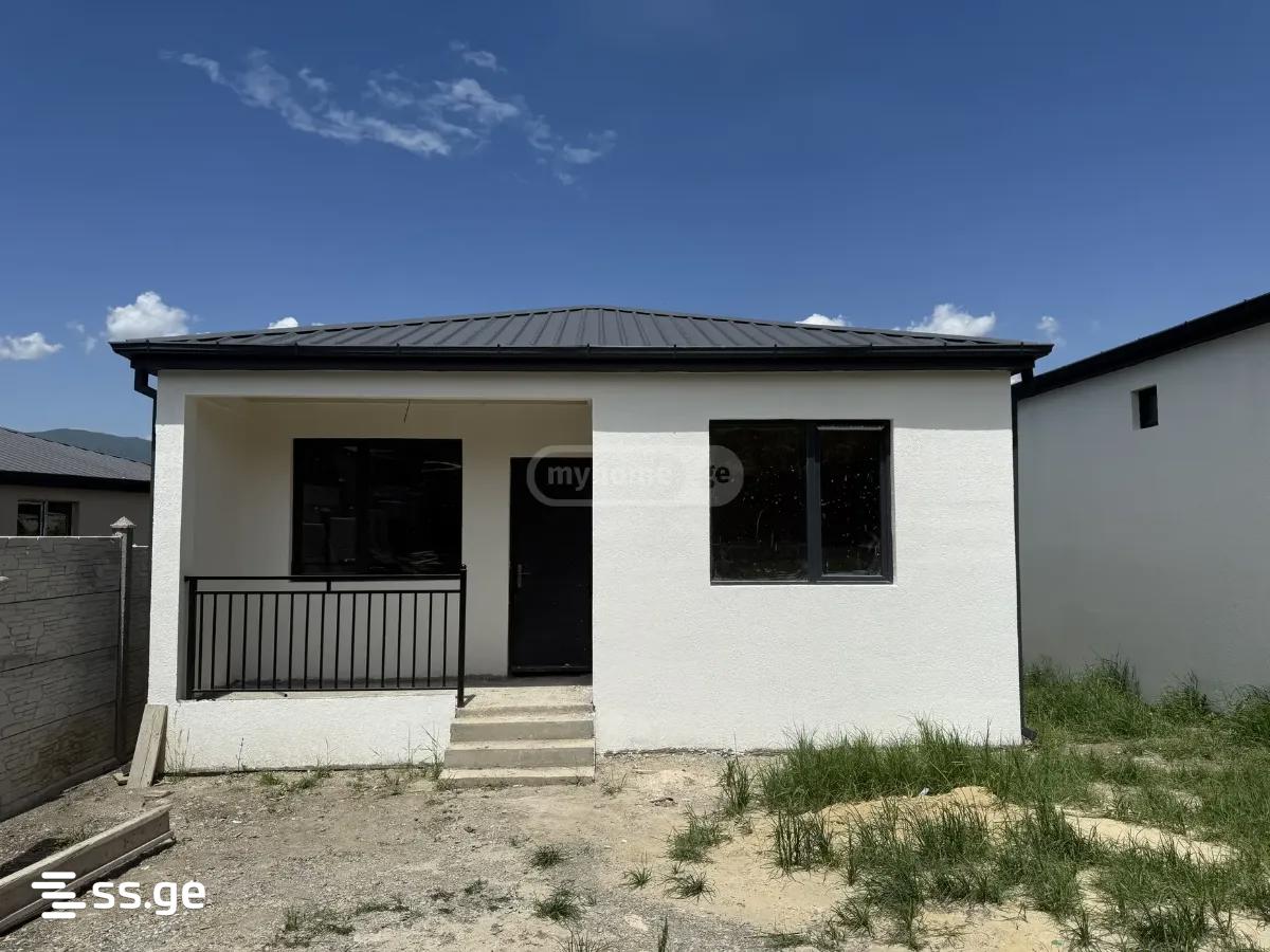 4 Room Private House For Sale view 1
