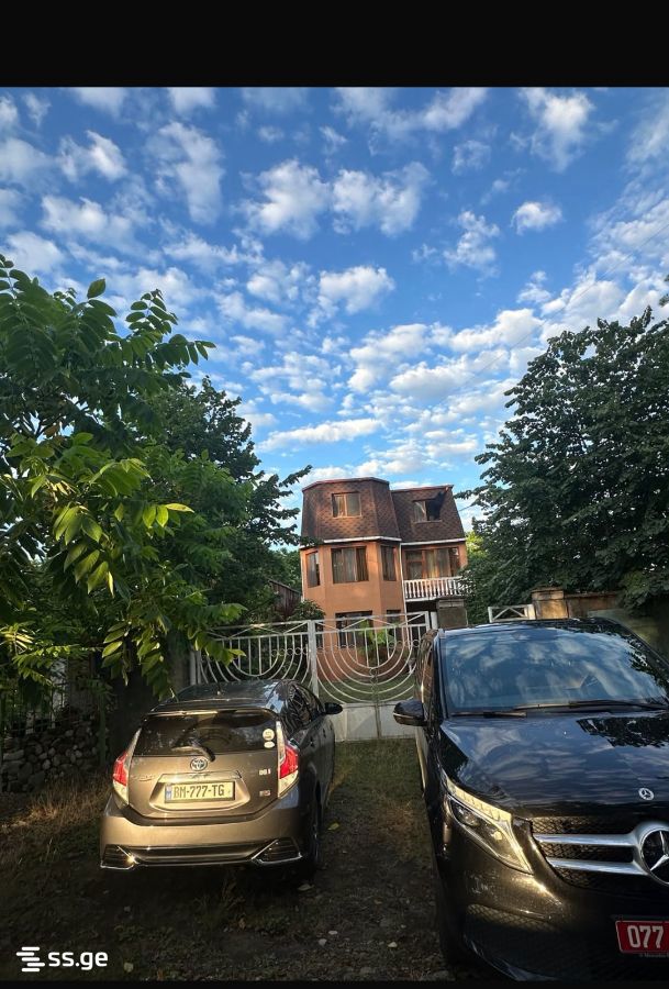 10 Room Private House For Sale view 14