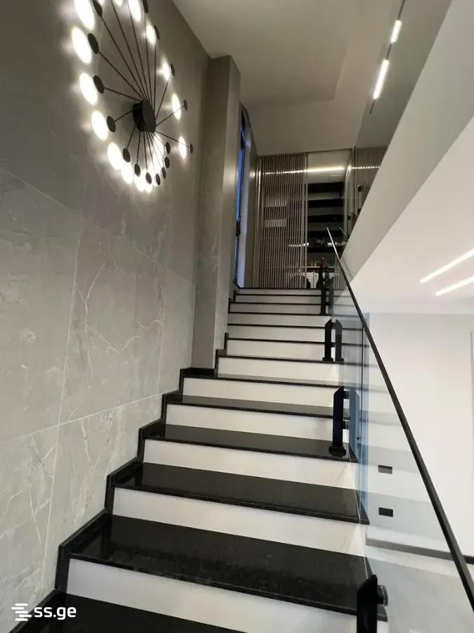 7 Room Private House For Sale view 10
