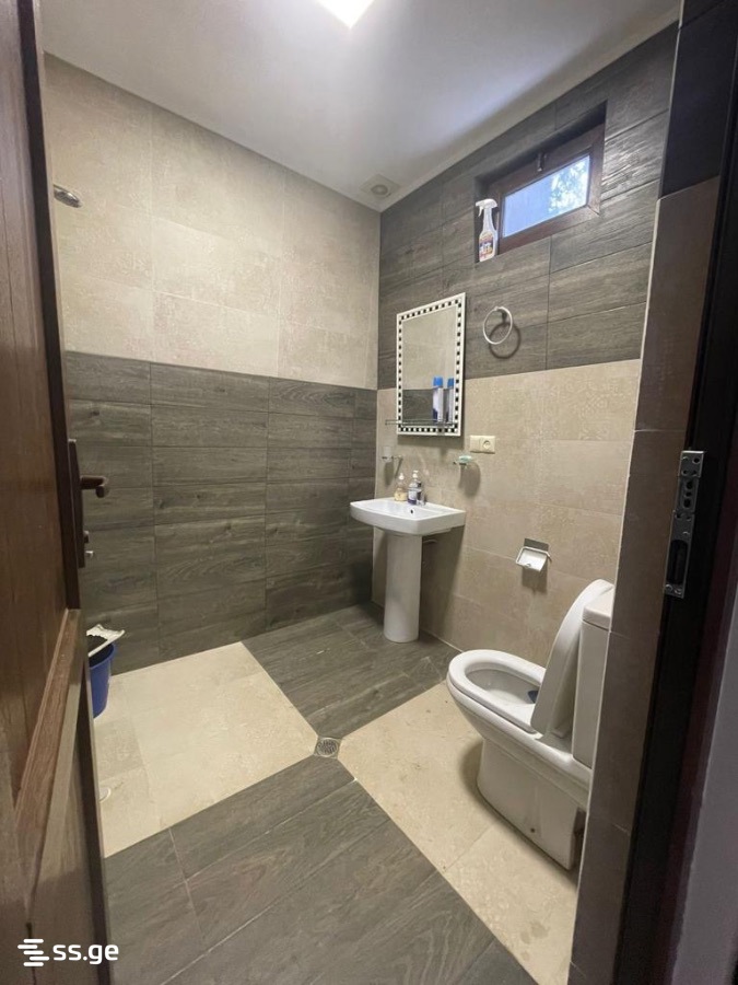 4 Room Private House For Sale view 2