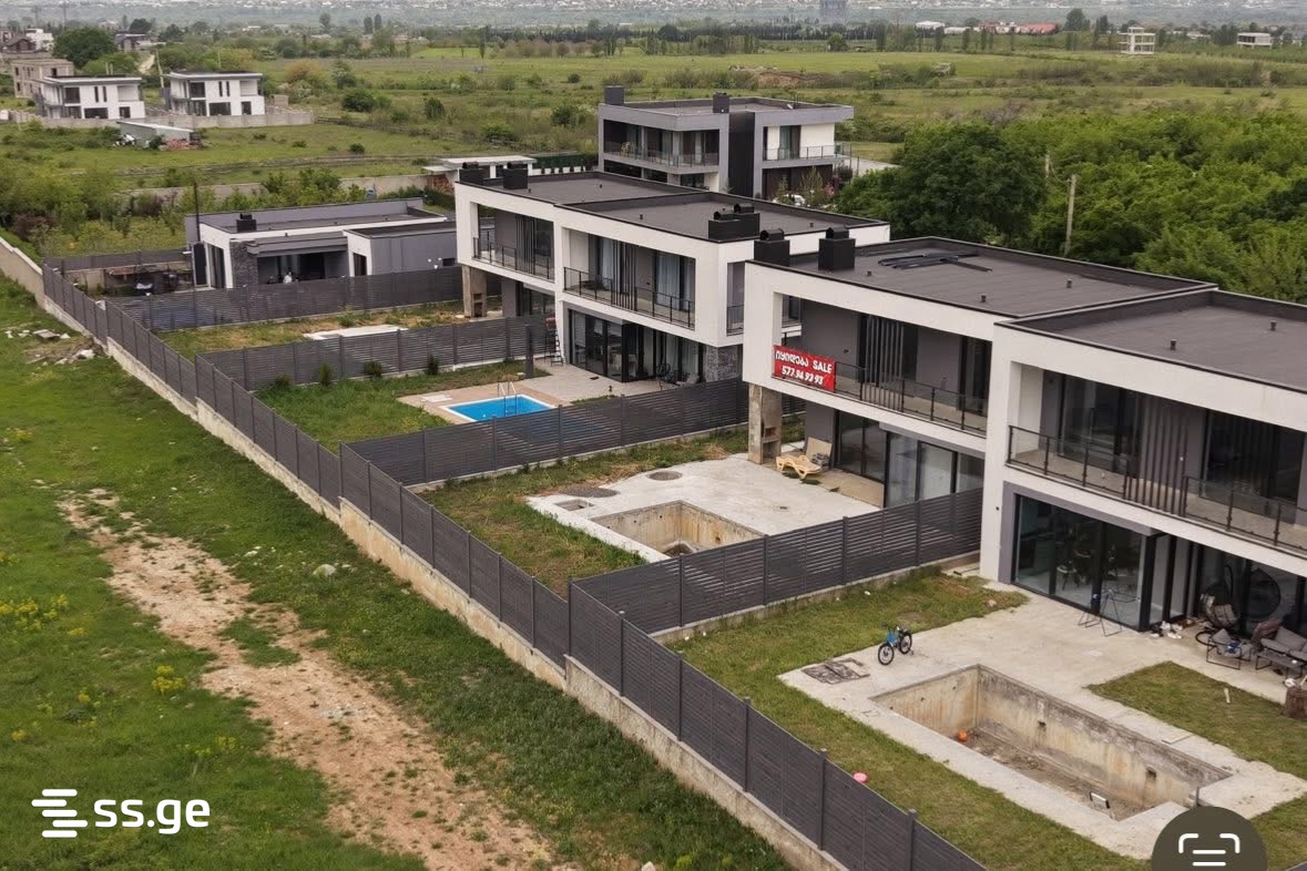 Продажа 7-комната Частный дом view 3