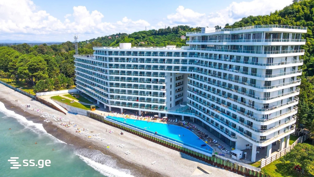 2 Room Flat Daily Rent. Tsikhisdziri view 6