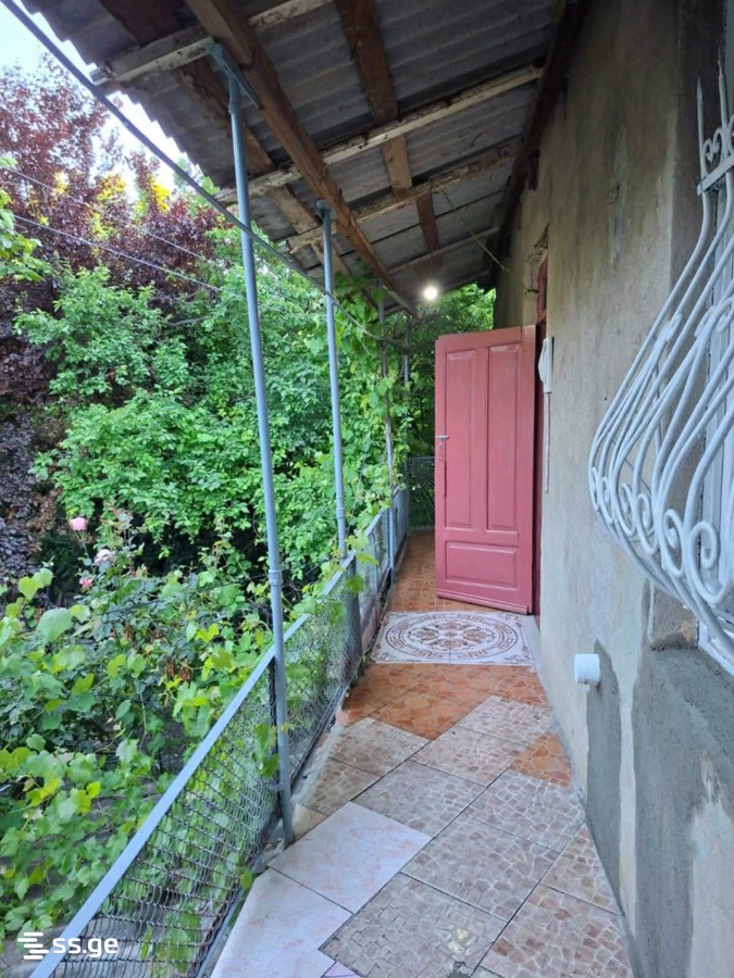 2 Room Private House For Rent. Isani view 6