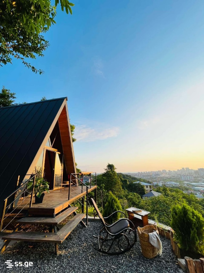2 Room Summer Cottage Daily Rent. Batumi, 1 of 4