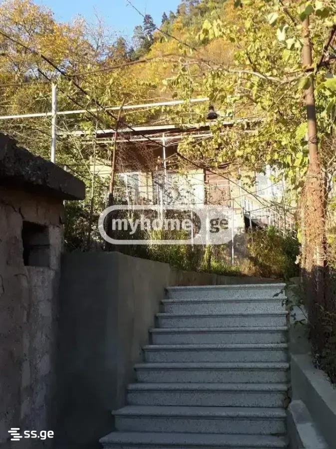 10 Room Private House For Sale view 9