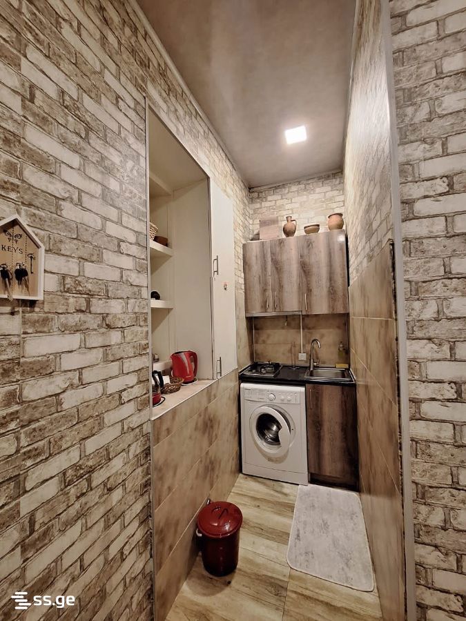 1 Room Flat Daily Rent. Vera view 6