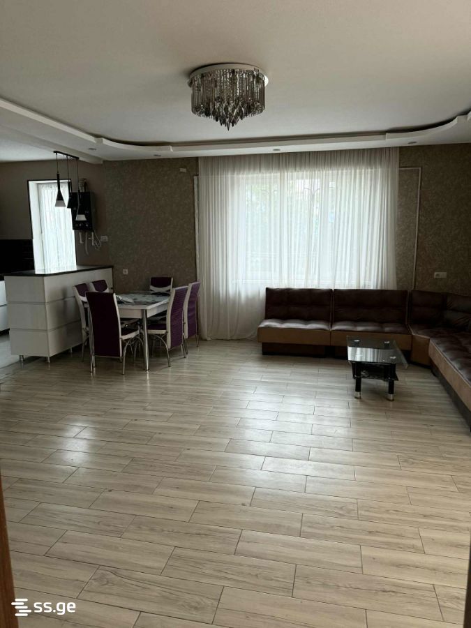 3 Room Flat For Rent. Telavi, 1 of 4