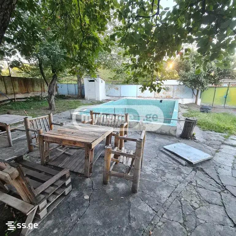 8 Room Private House For Sale view 6